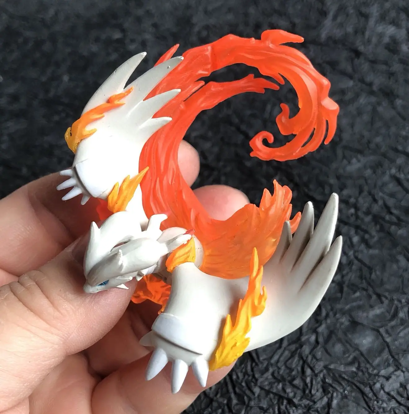 In Stock] 1/20 Resin Figure [BQG] - Reshiram & Zekrom - AliExpress