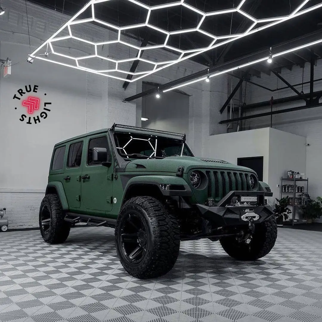 ไฟ LED รูปหกเหลี่ยมสำหรับโรงรถ 110-240V 6500K ไฟ LED แบบรังผึ้งติดเพดานสำหรับร้านดูแลรถยนต์ ร้านตัดผม โรงยิม ห้องล้างรถ 1