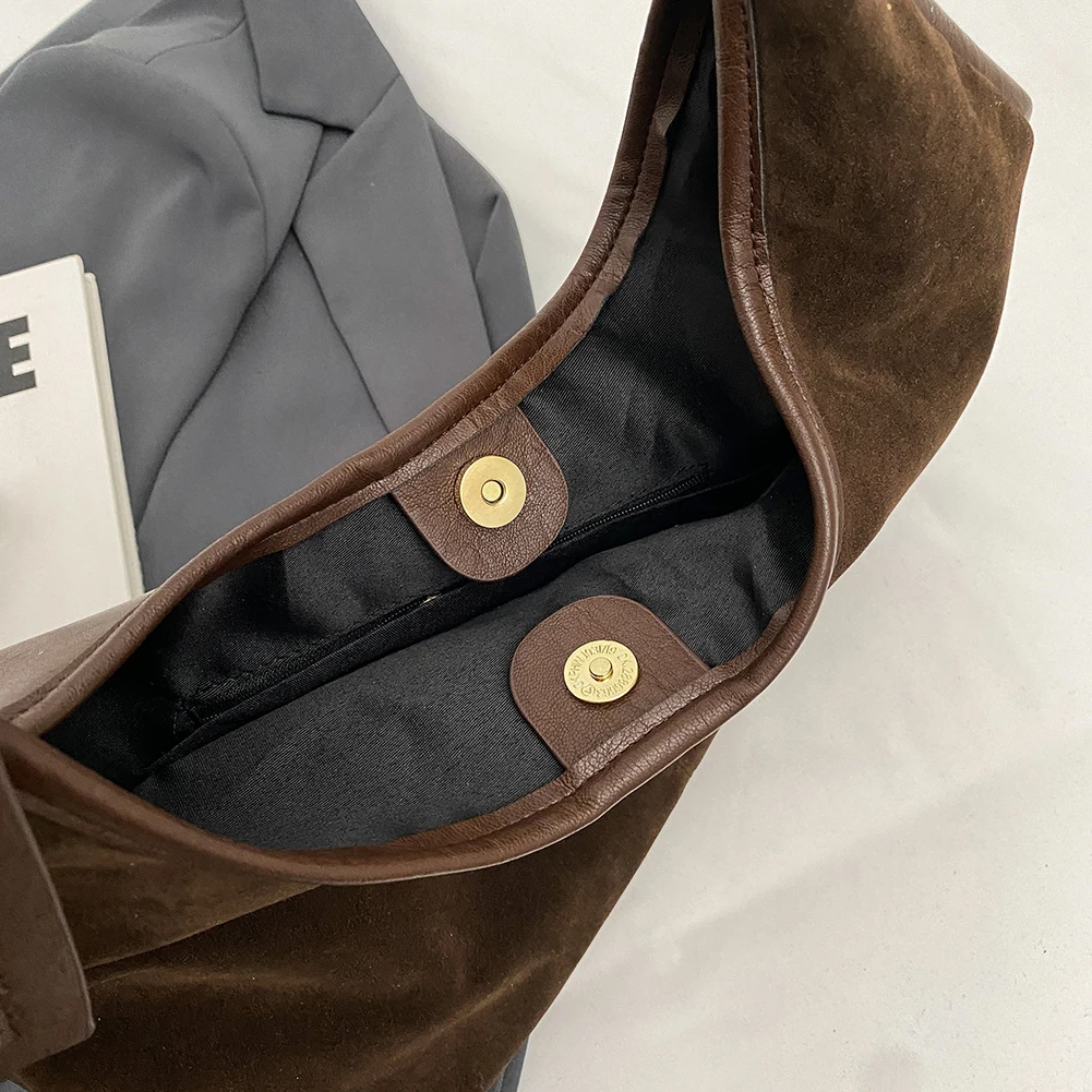 Women Suede Hobo Bag Magnetic Closure Tote Bag Large Capacity Retro Handbag Purse for Work Travel
