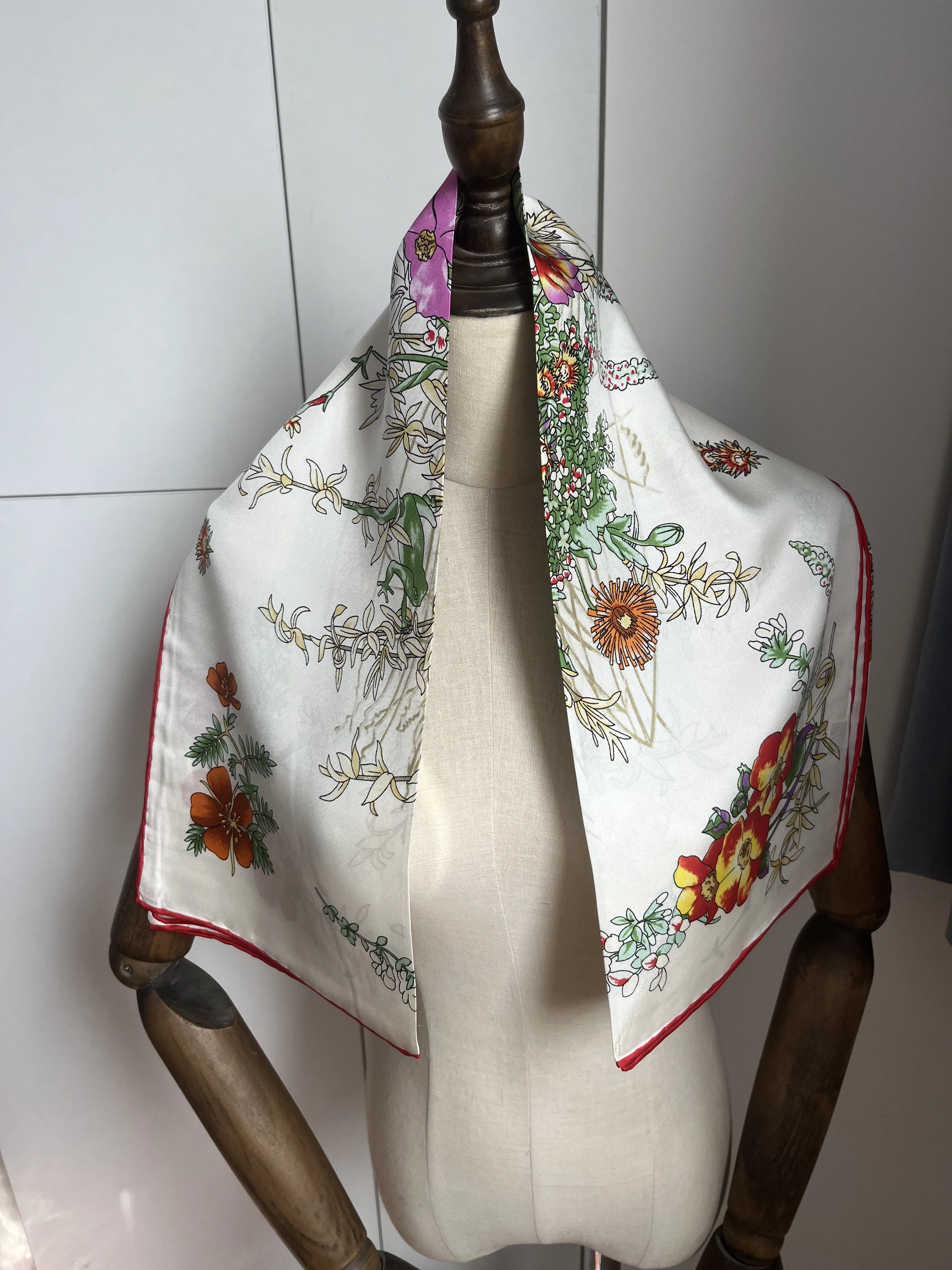 

2024 100% silk twill white scarf 16MM top quality silk wrap head scarf neck scarf for women lady gift