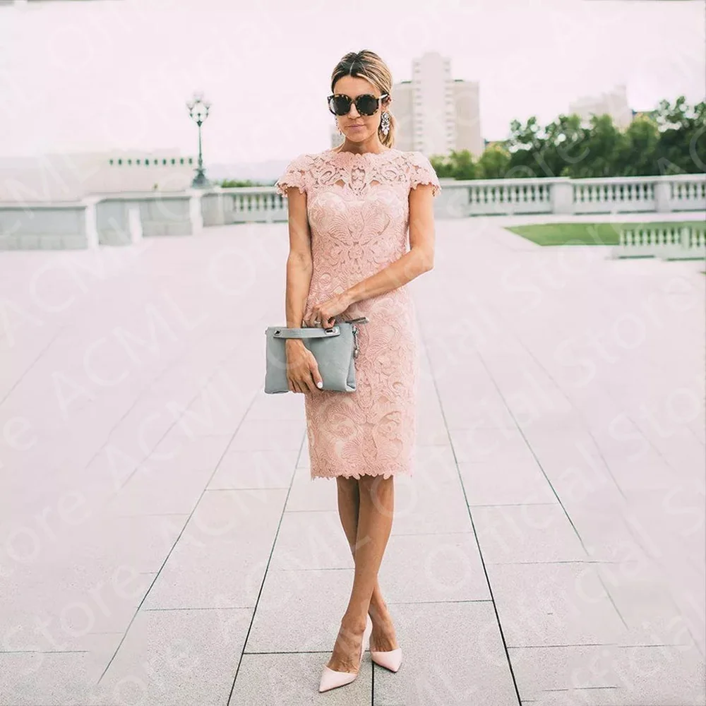 

New Classic Blush Pink Mother of the Bridal Dresses Lace Short Sleeves Wedding Party Gowns Knee Lenght 2022