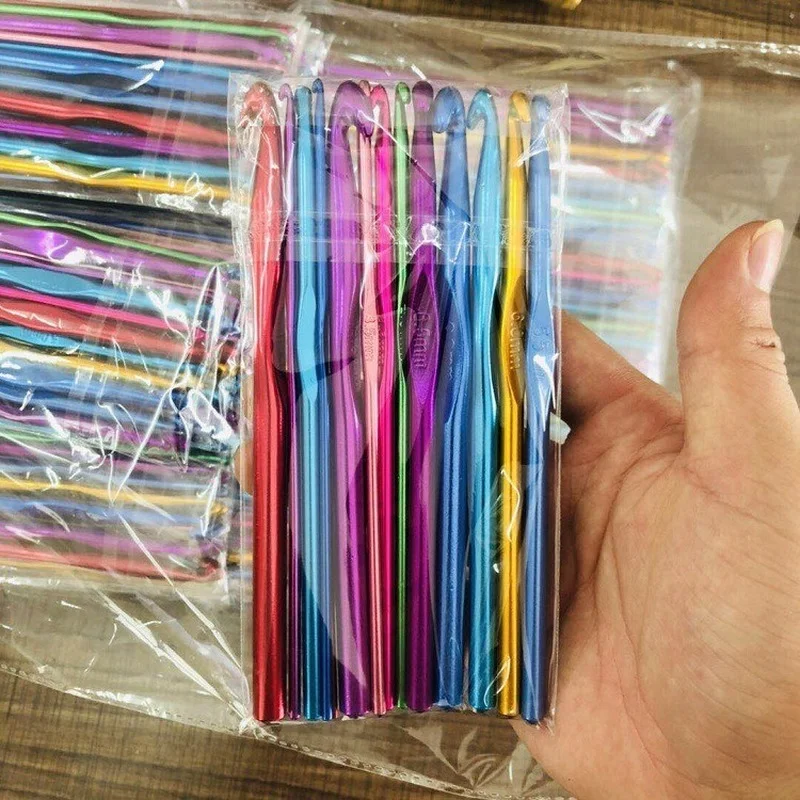 12 Pack Aluminum Crochet Hooks Needles Set 2mm-8mm for Knitting Needles Craft Yarn