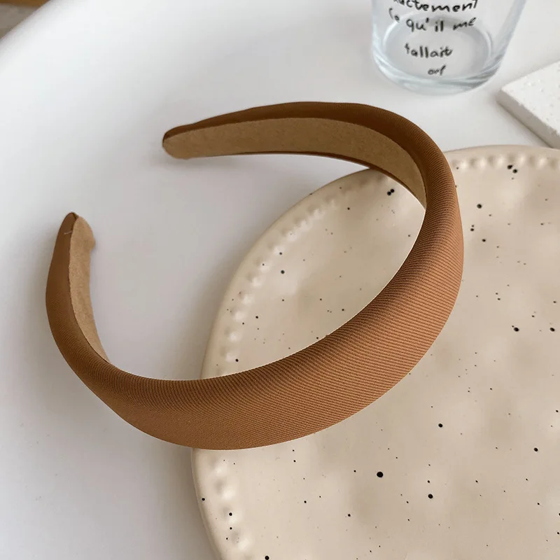 Elegantes Haarpress-Wasch-Haarbindeband für Frauen, neues Sommerdesign, breit umrandeter schwarzer Haarspangen-Stirnband-Kopfschmuck. – Detail 7