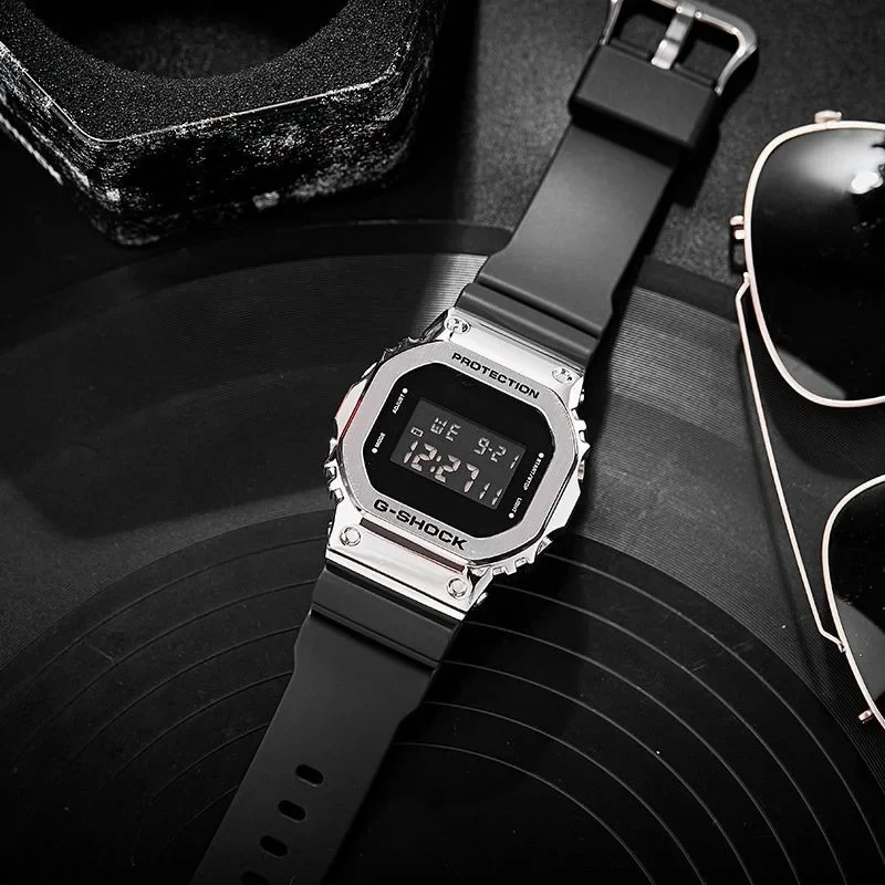 G-SHOCK GM-5600 ø л  簢  ð,    ð,   LED 