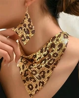 Ensemble de bijoux imprimé léopard à la mode, collier bavoir Sexy et boucles d'oreilles pendantes, Design élégant Vintage, accessoire polyvalent et élégant 2