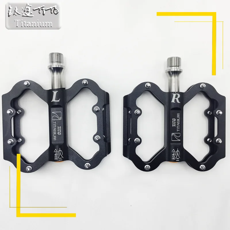 Ultralight Titanium Alloy axis Pedals MTB Road bike 3 Bearing Non-slip bike pedals
