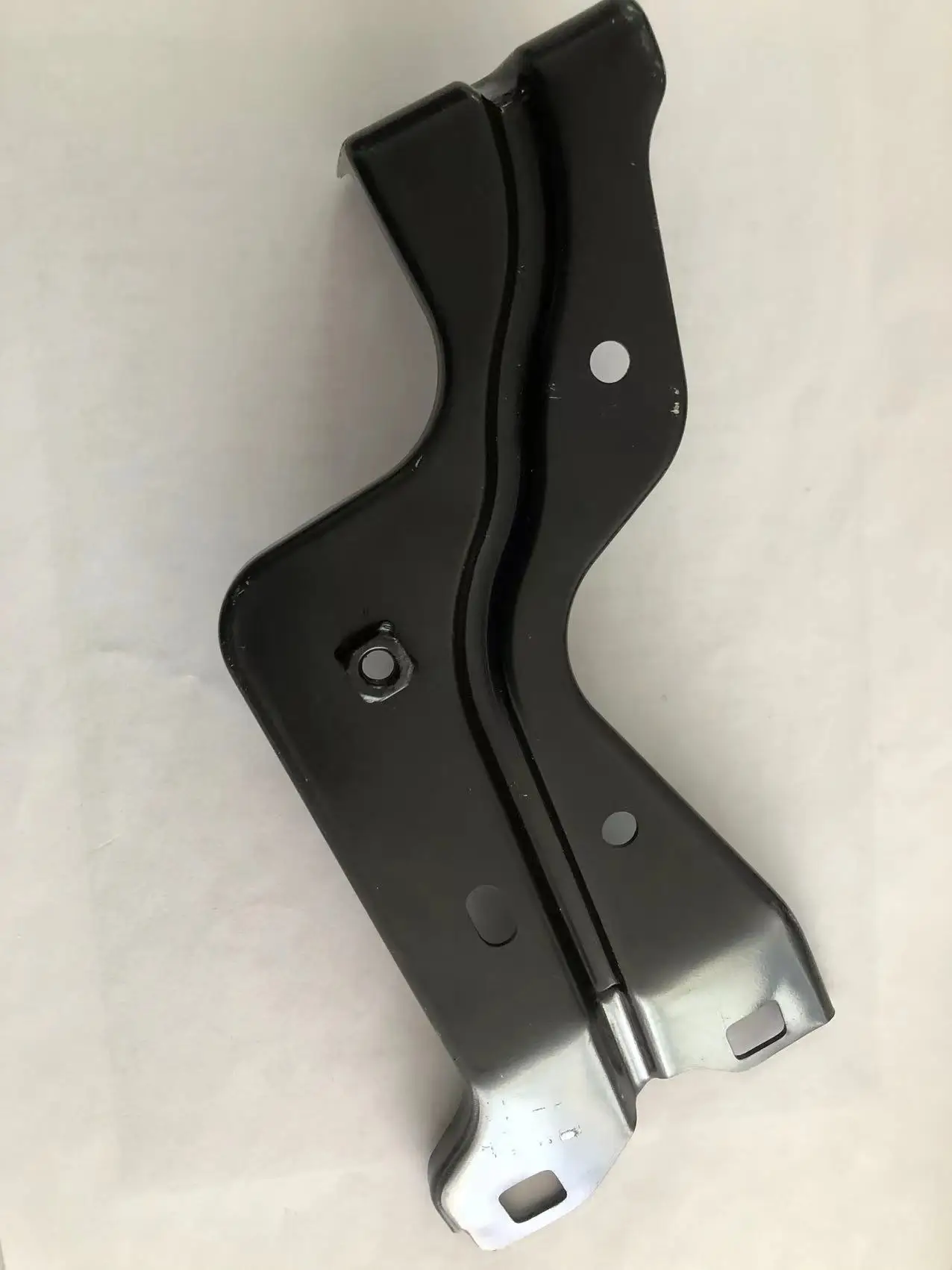 Suitable for Porsche Macan hood lock fixing bracket support 