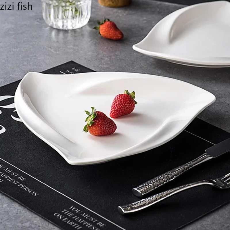 Irregular Triangular Plate Ceramic Dessert Plate Sushi Salad Plates Service Plates Molecular Cuisine Specialty Tableware
