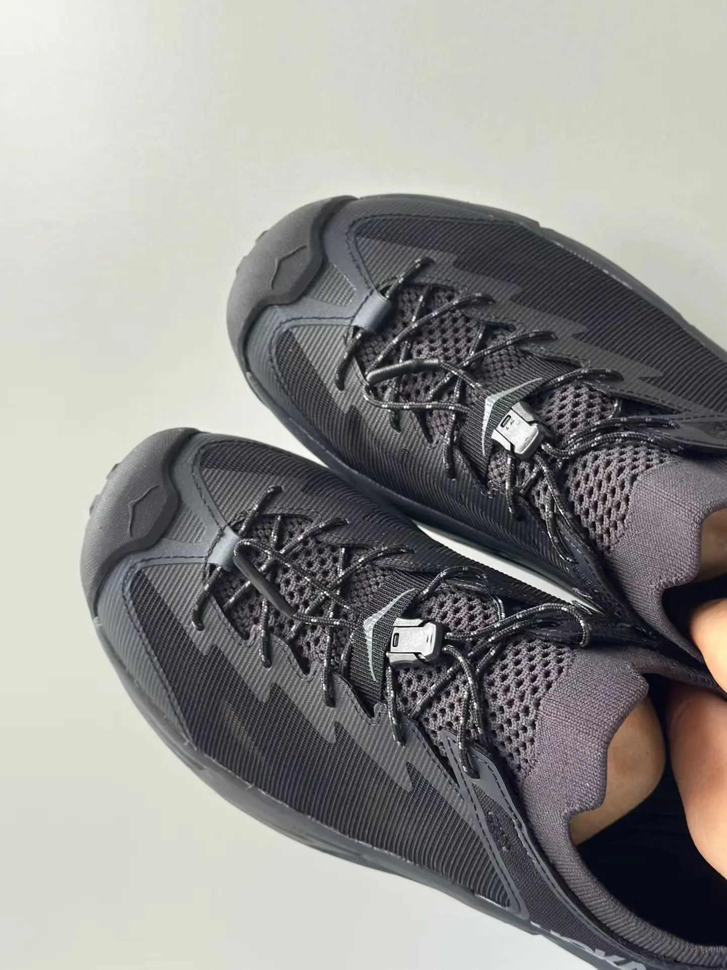 

Unisex Couple's Outdoor Functional Hiking And Off-Road Sandals, River Tracing Shoes