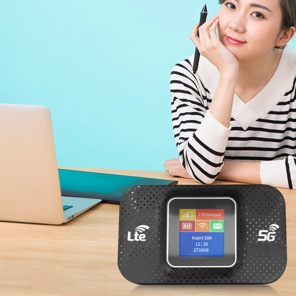 Compact 4G LTE Wireless Hotspot Router with 150Mbps Speed and 3650mAh Battery