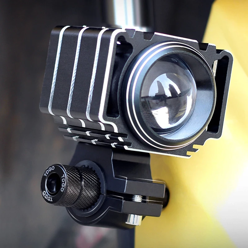 오토바이 LED 헤드라이트 안개등 펜더 마운트 브래킷 조정 가능한 장착 스탠드 YAMAHA XMAX 250 300 400 NMAX 155 Universal