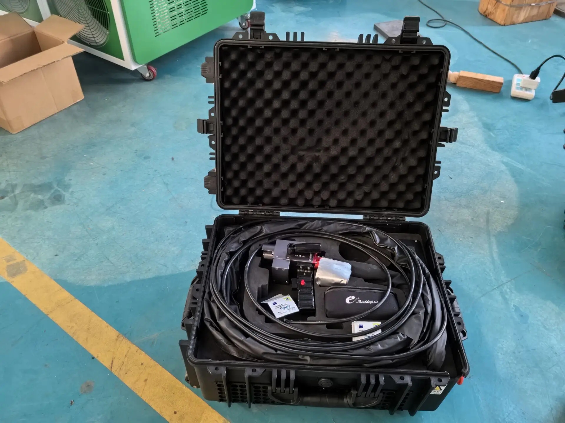 300W 500W Pulse Laser Cleaning Machine Price JPT Laser Source for Metal Iron Wood Stone 2
