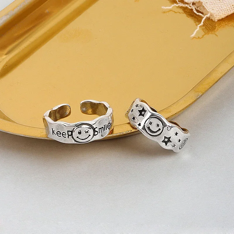 

Открытые Кольца в стиле ретро со звездами и улыбающимся лицом для женщин, регулируемая Женская необычная мода, аксессуары для ежедневных ювелирных изделий