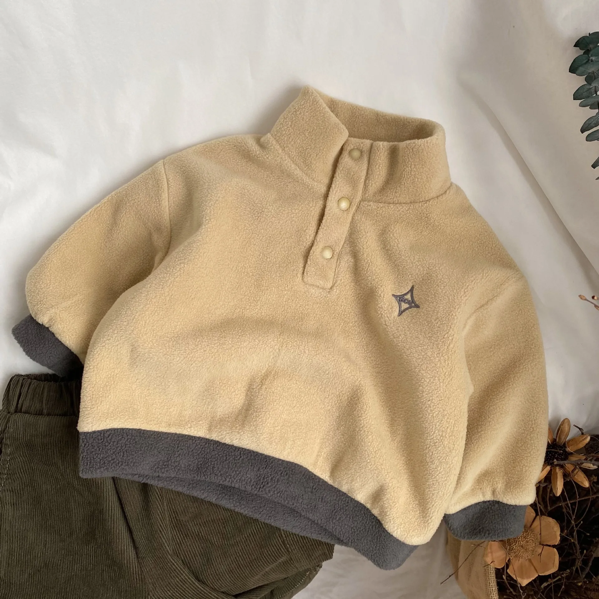 

Autumn Winter Children Embroidery Fleece Turtleneck Sweatshirt Solid Plus Velvet Warm Baby Tops Thicken Kids Cotton Sweatshirts