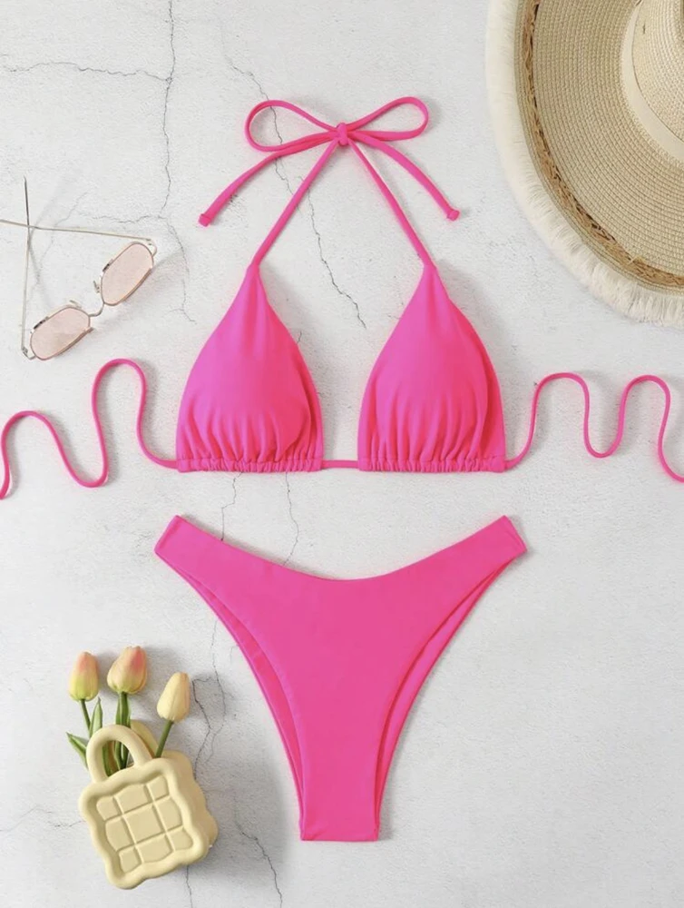 Bikini brasiliano, vista posteriore