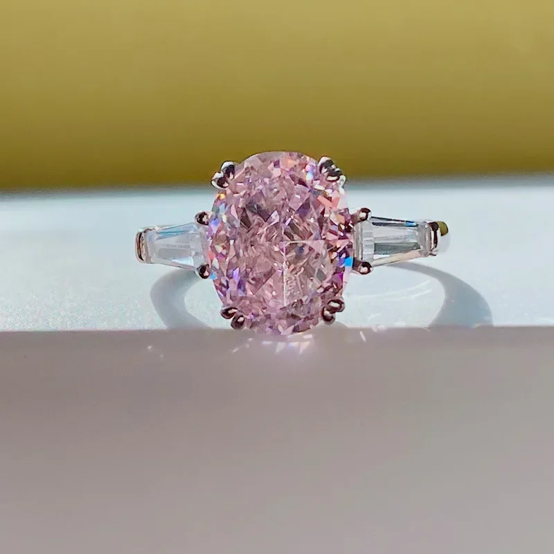 

Кольцо женское из серебра 925 пробы с высокоуглеродистым бриллиантом в форме яйца, 8*10