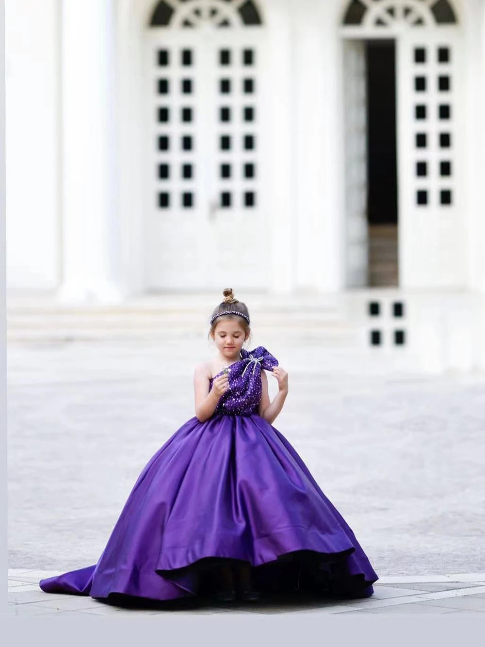 

Purple Satin Flower Girl Dress For Wedding Sleeveless Glitter Sequins With Bow Child First Eucharistic Birthday Party Dresses
