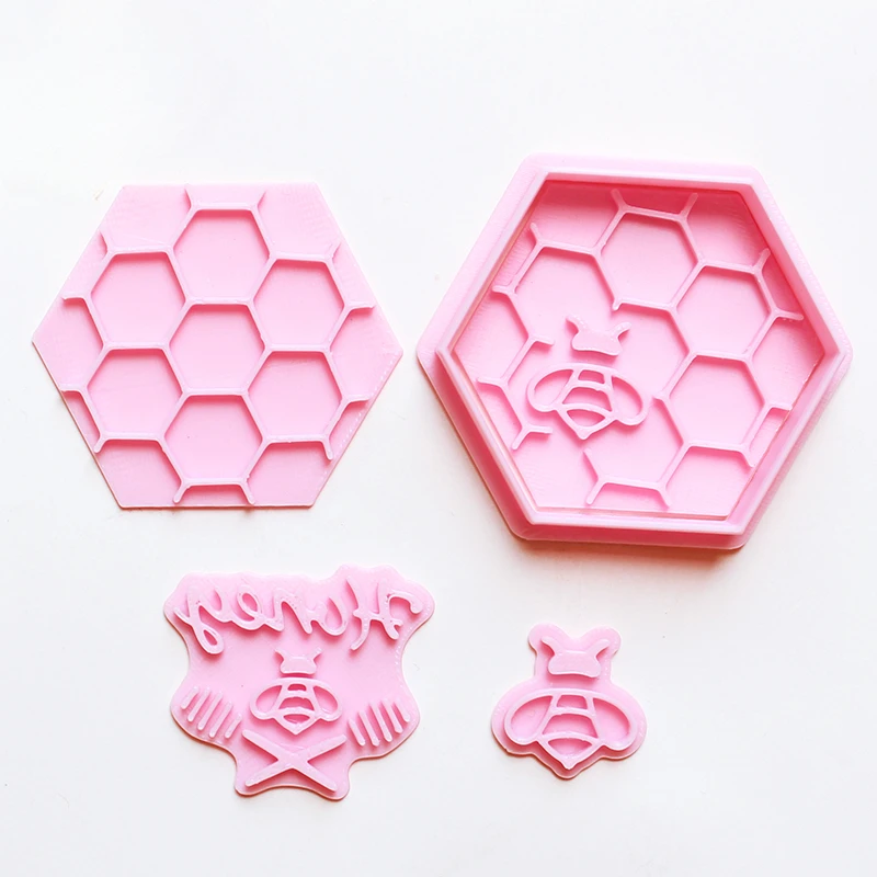 4Pcs/Set Cartoon Bee Cookie Cutters 3D Bee Honey Biscuit Mold Cookie Stamps Baking Mold DIY Kitchen Baking Cake Decoration Tools