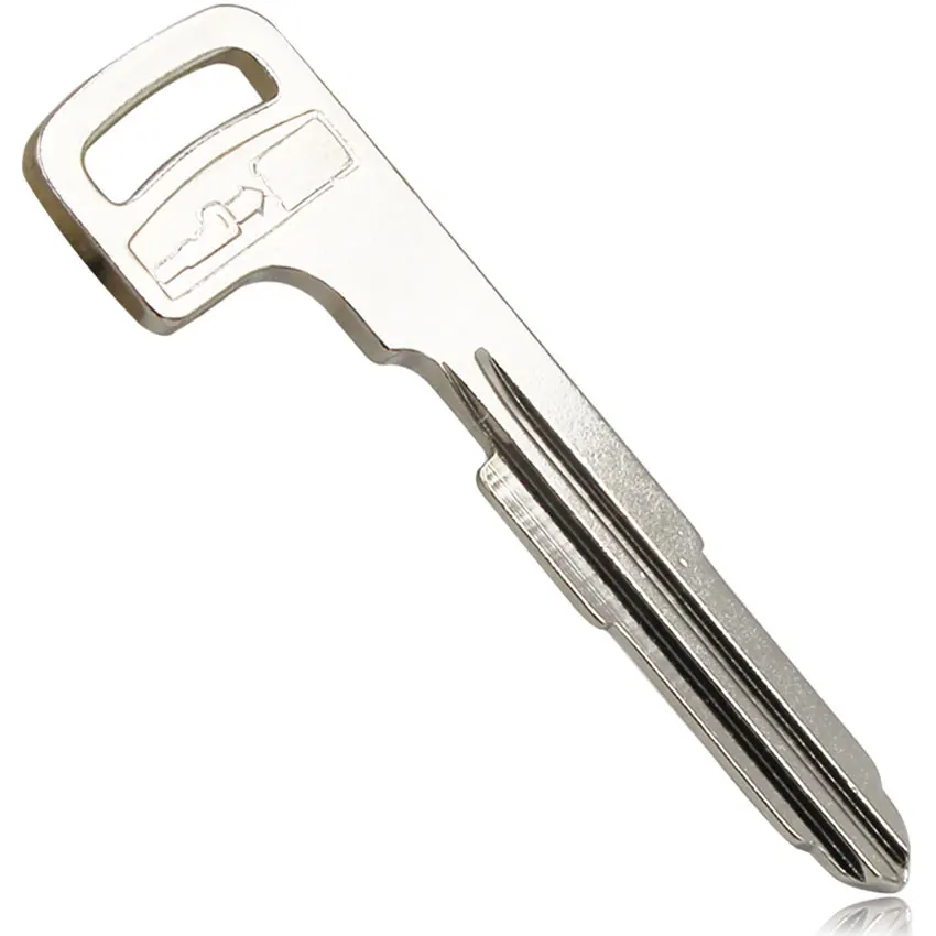 Ecusells Smart Key Remote Blade Uncut Sheet Emergency Key Blade MIT11R Insert for Mitsubishi Lancer Outlander ASX