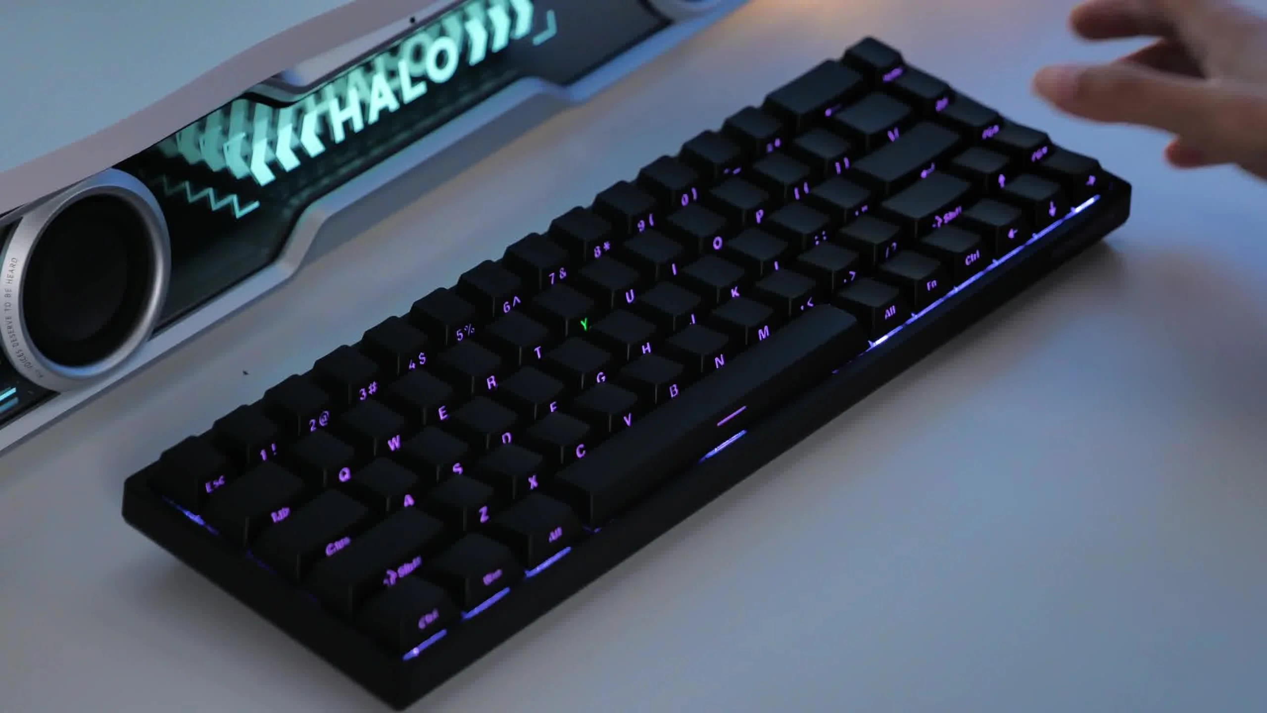 Tastiera Da Gaming MONSGEEK FUN68 HE – Trigger Rapido 0,005 Mm, Polling 8000 Hz, Interruttori Magnetici, 65% RGB Cablata