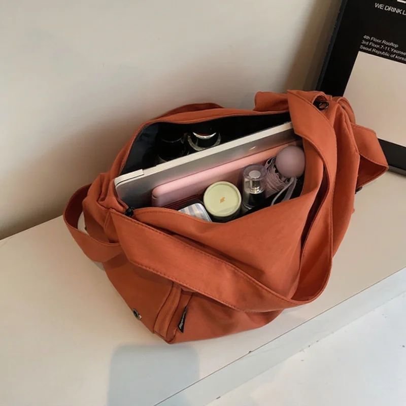 Large Capacity Women's Short Travel Bag Dry-wet Separation Crossbody Travel Bags Independent Shoe Warehouse Fitness Yoga Bag