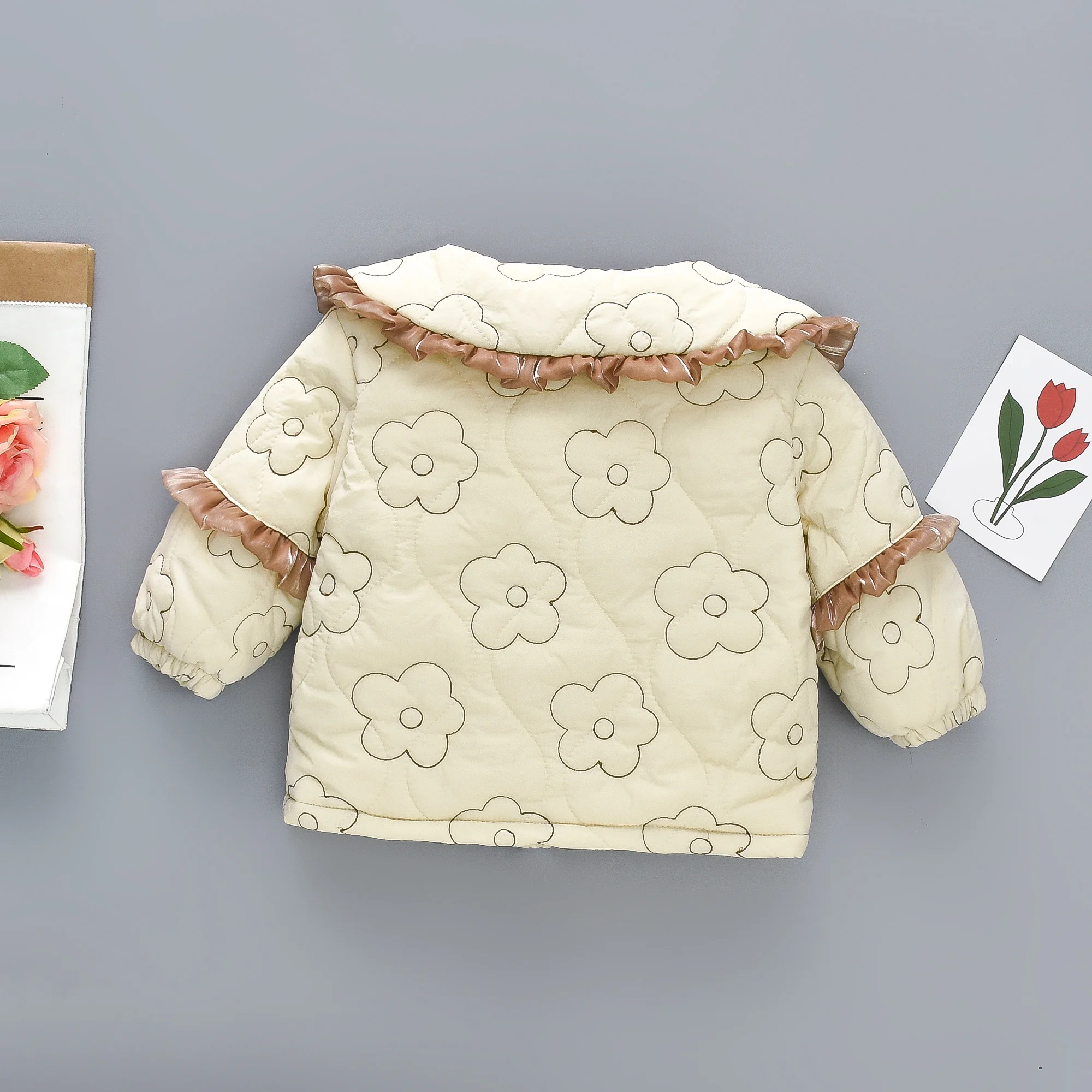 Autumn and Winter New Girls' Folded Edge Large Turnover Collar Cotton Coat for Children's Flower Yarn Plush Cotton Clothes