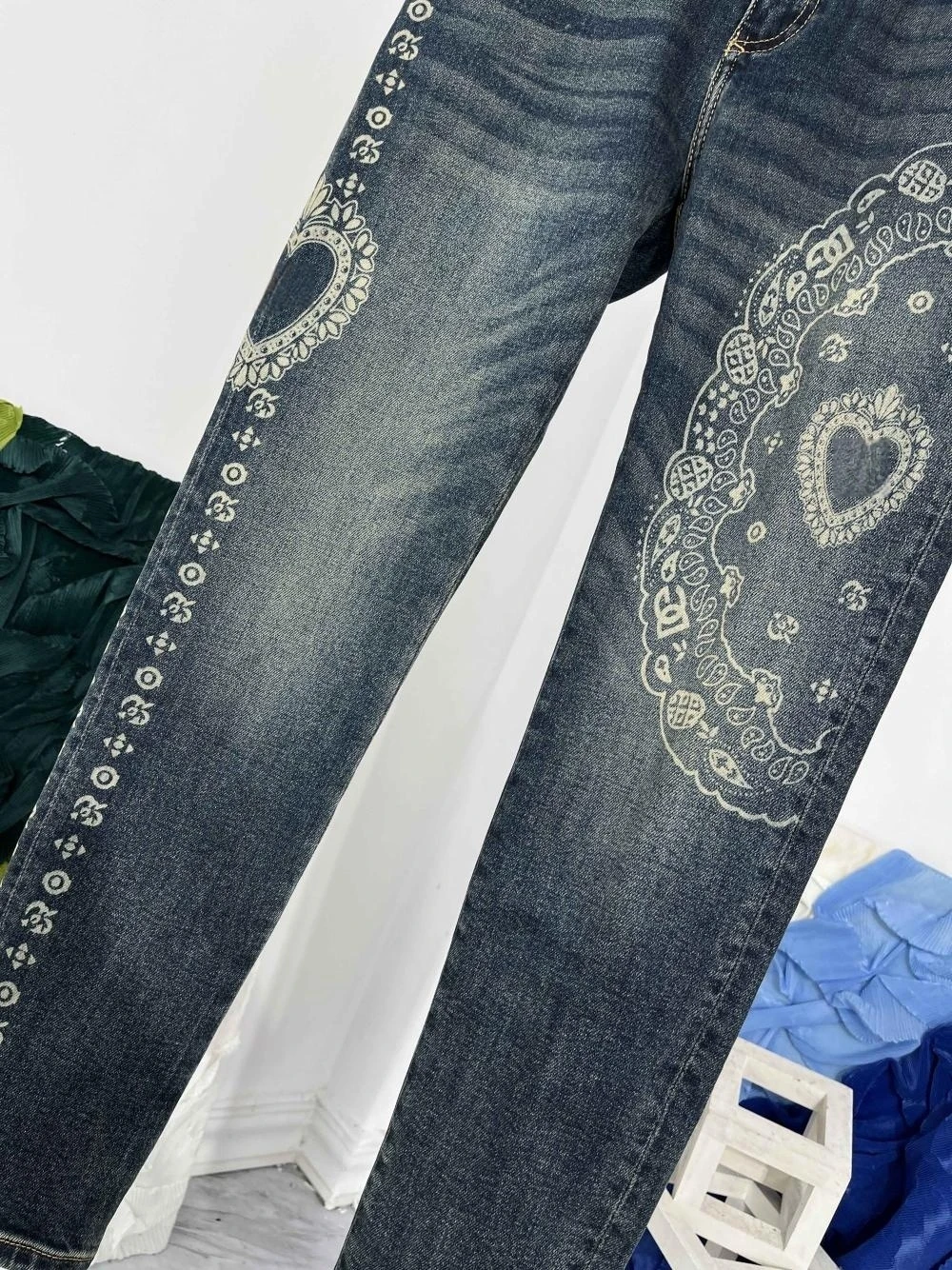 Brand New Autumn Winter Men Fashion Print Denim Straight Pants Hot Chic Casual Jeans C625