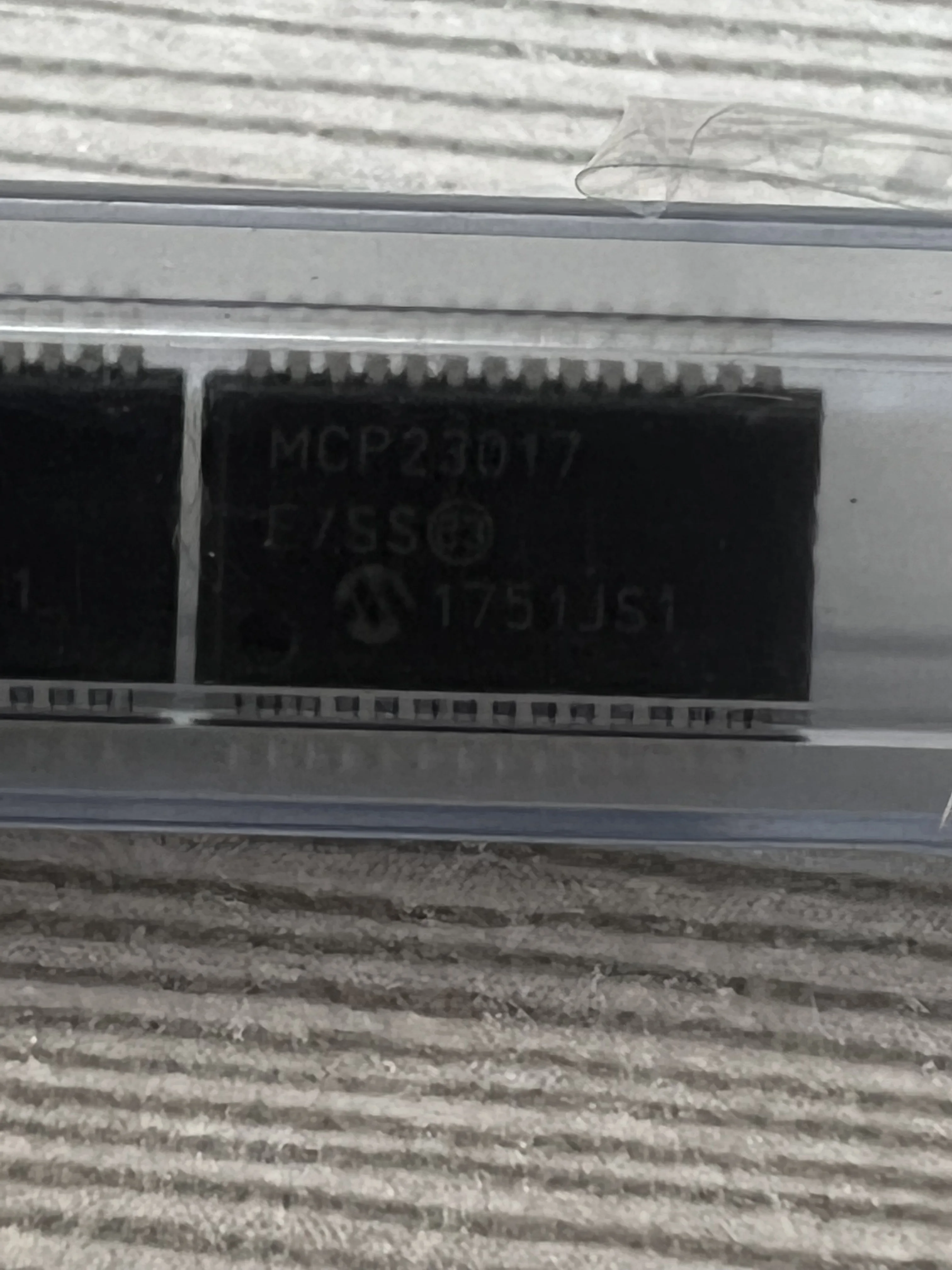 

(Экспандеры I/O) Φ/SS