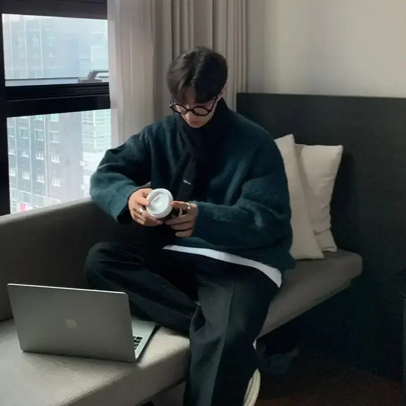 Рисунок 5 - Мужской винтажный свитер в Корейском стиле