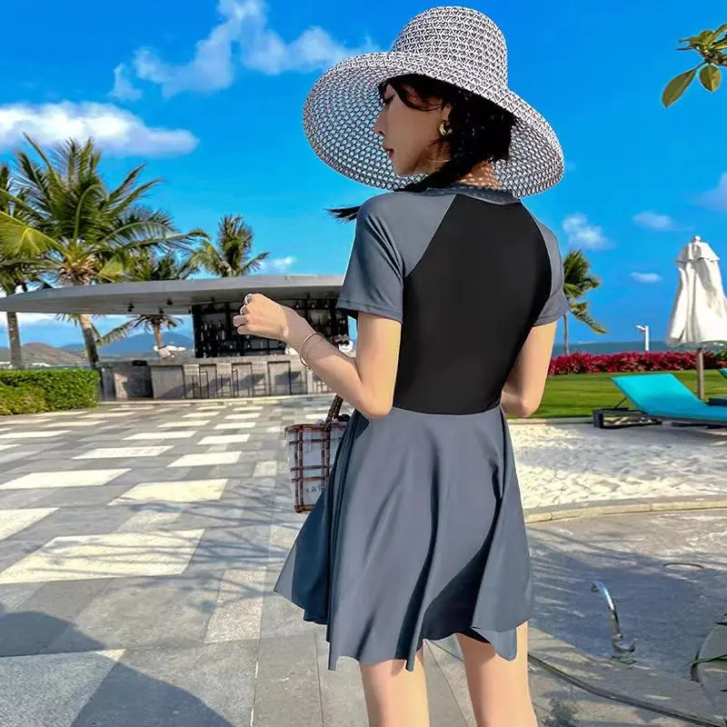 2023 New Fashionable Athletic Beach Women\'s Bathing Swimsuit Oversized High Waited One Piece Covering the Bell Bikini Set