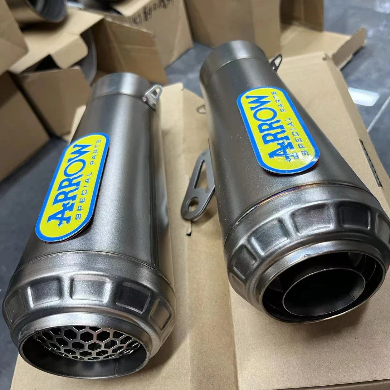 범용 화살표 오토바이 배기 머플러, 가와사키 250/300 R3 R6 R25 MT07/09/10 ZX6R/10R Z800 Z900 CB400 ETC, 51mm, 60mm