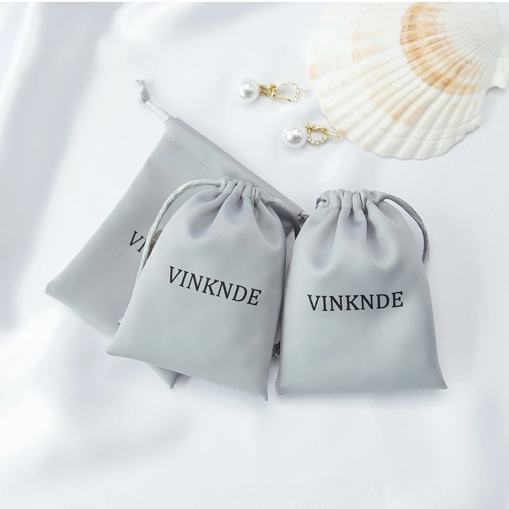 100pcs Custom Logo Silk Jewelry Pouch 7X9cm 8x10cm Small Gift Bags Satin Drawstring Jewelry Organizer Wedding Favors Candy Bag
