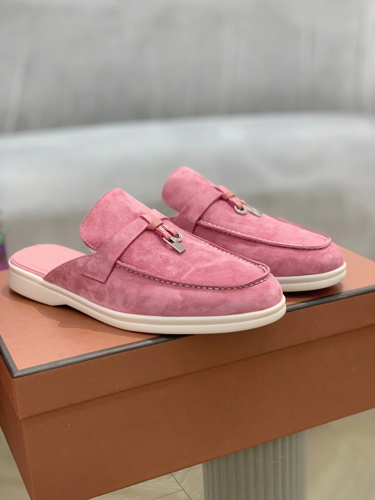 Slippers 2024 Summer New Women's Genuine Leather Bag Head Half Tug Outer Wear Moeller Lazy Shoes