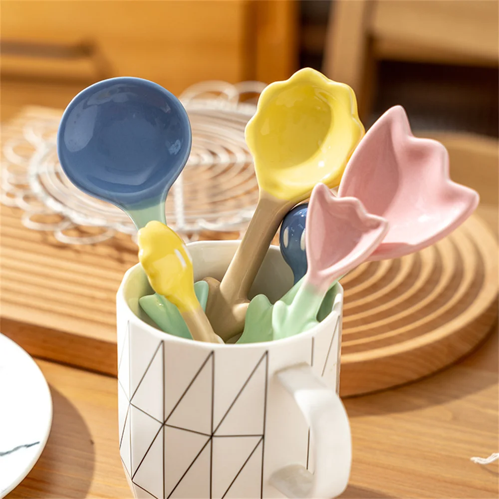 Rice Spoon Creative Beautiful Light Luxury Retro Tulip-shaped Three-dimensional Tableware Ice Cream Spoon Ceramic Coffee