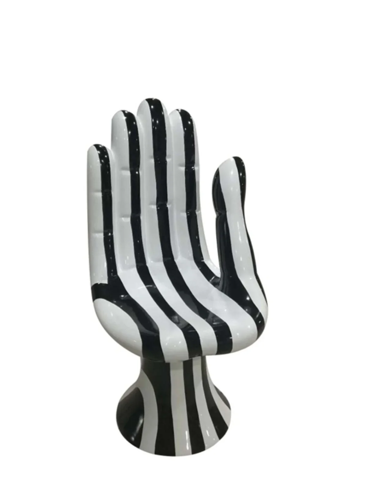 

Design Fiberglass Lounge Chair Shaped Buddha Hand Chair