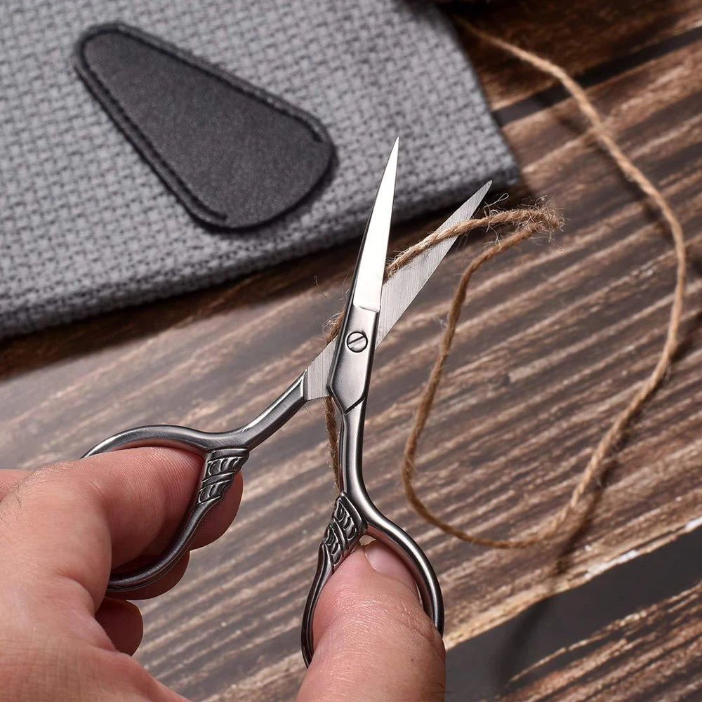 1Pcs Stainless Steel Beard Scissors Makeup Eyebrows Nose Hair Shaving Small Scissors Professional Nail Cuticle Cut Manicure Tool 4