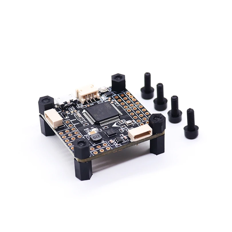Vue de dessus du contrôleur de vol Betaflight F4 V3S pour drone FPV course.
