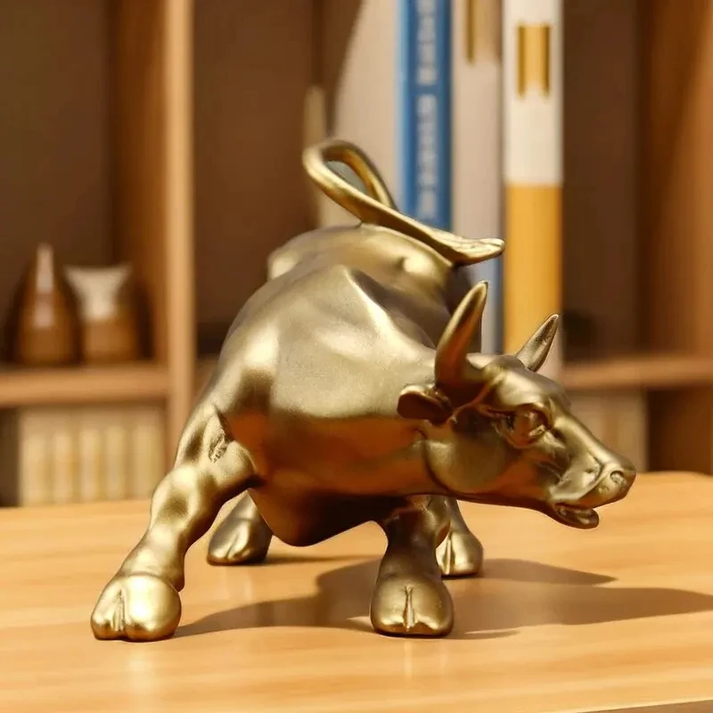 

NORTHEUINS Wall Street Bull Market Resin Ornaments Feng Shui Fortune Statue Wealth Figurines For Office Interior Desktop Decor