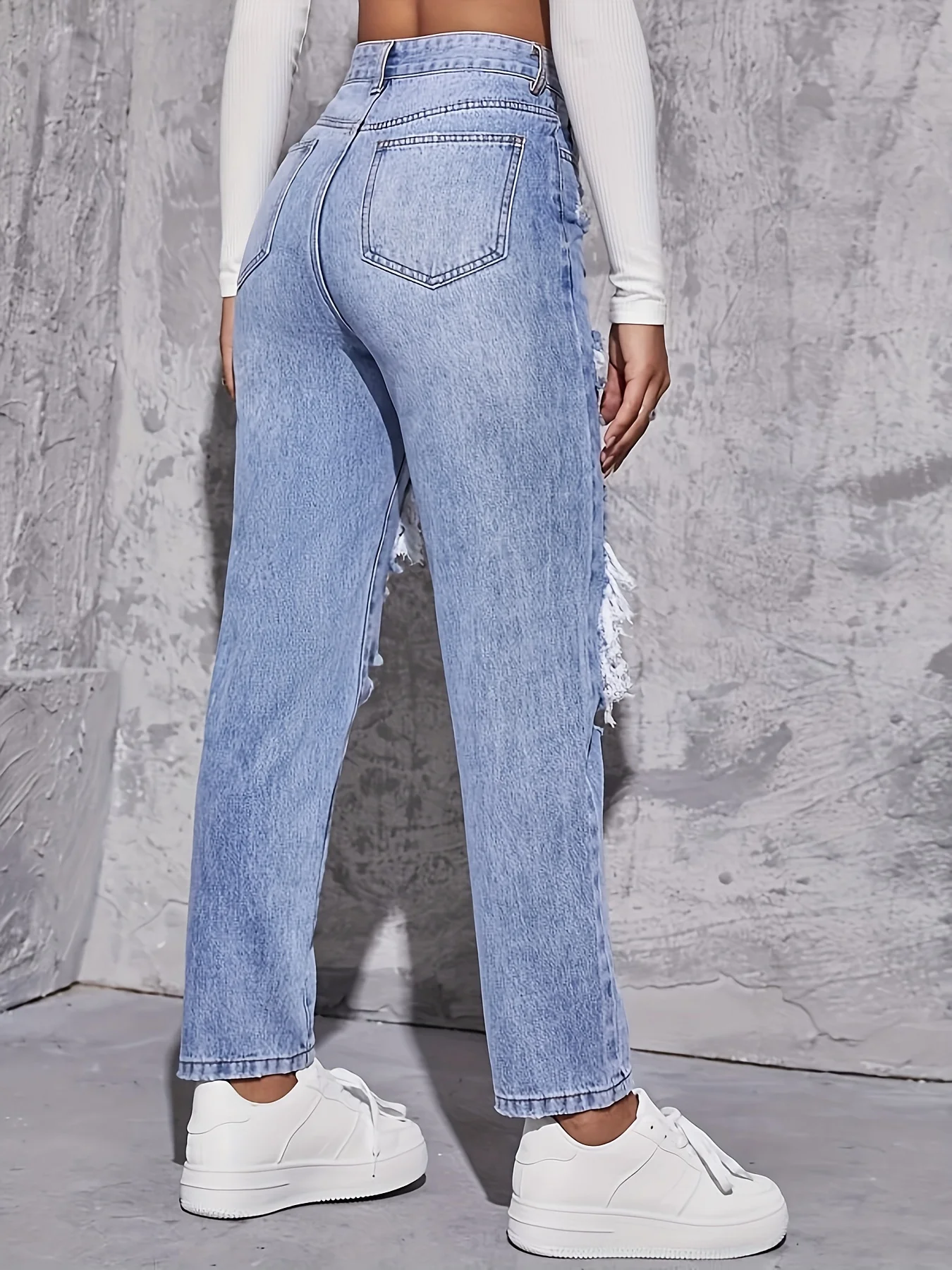 Calça Destruída
