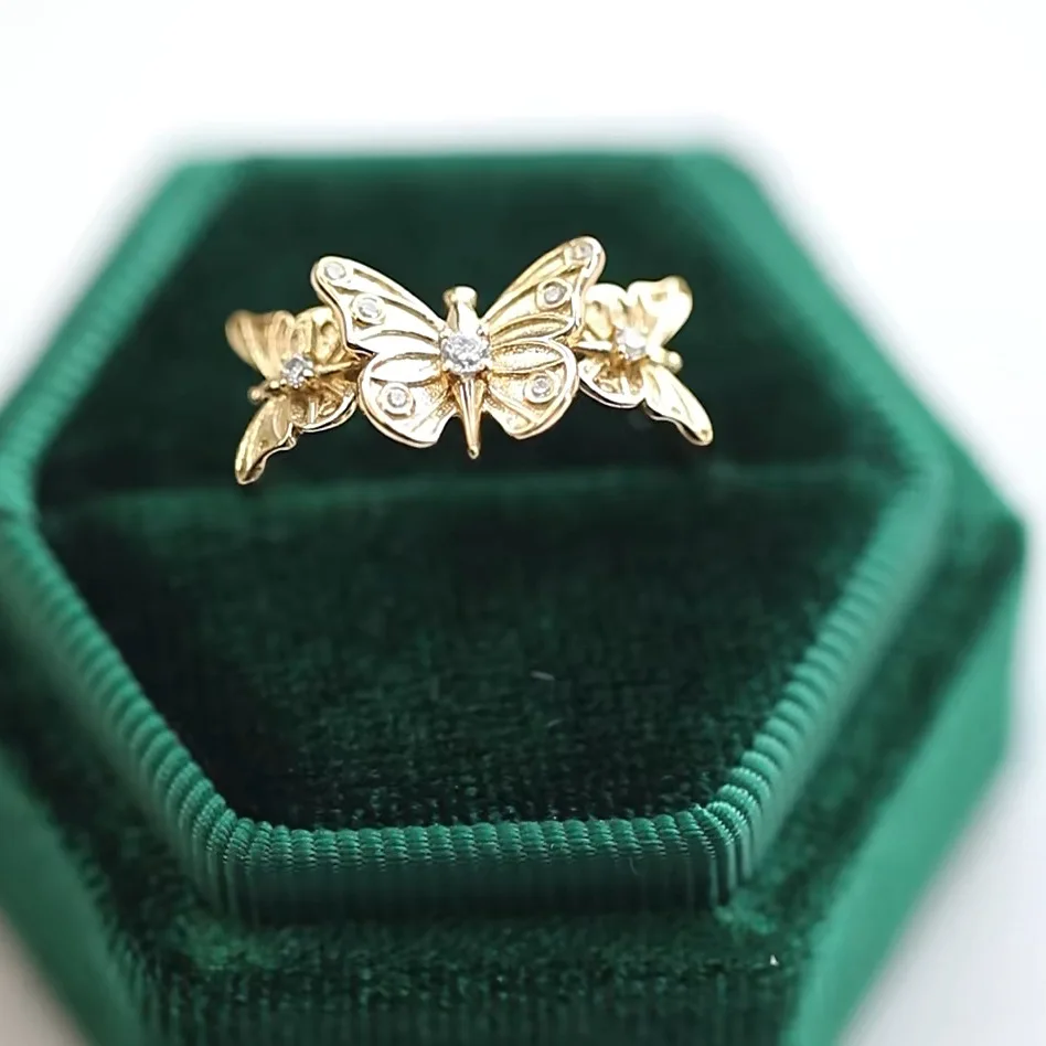 Gorgeous Gold Color Fine Carved Butterfly Wing Texture Zircon Butterfly Ring Women's Exquisite High End Party Jewelry Ring