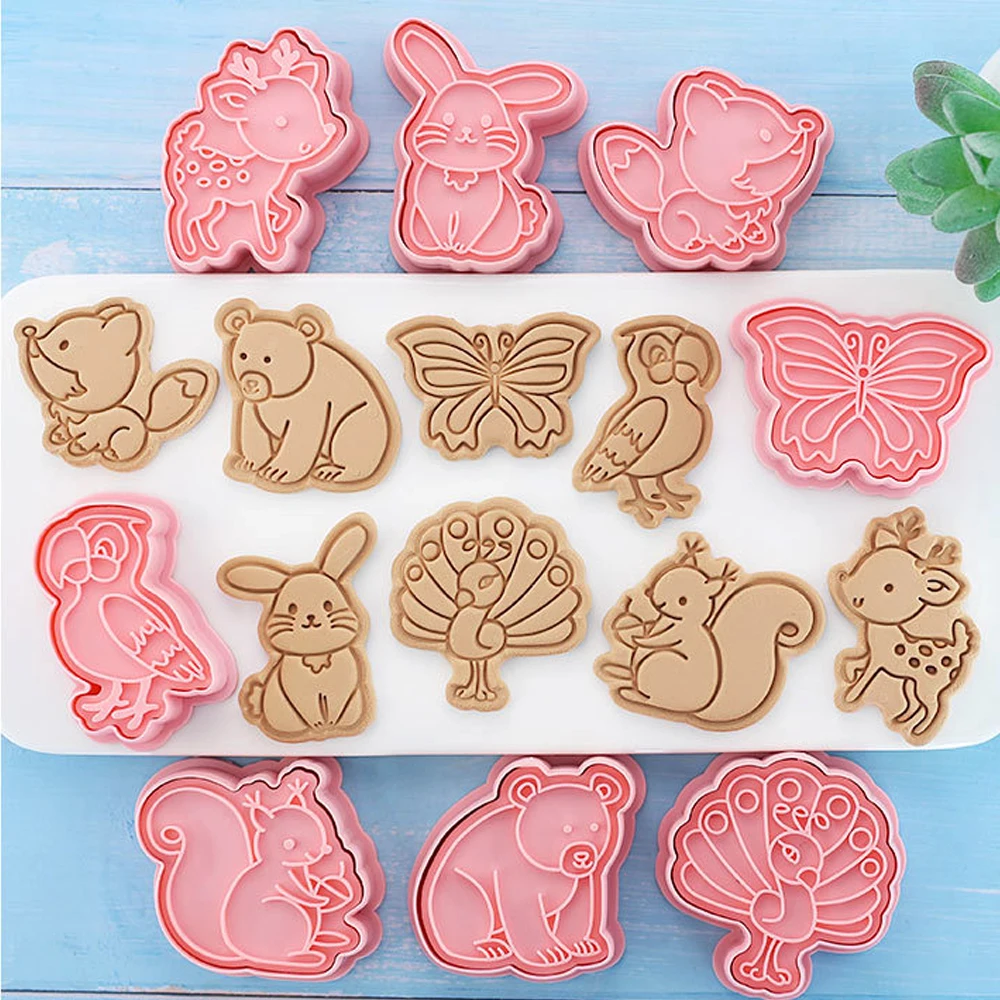 Cookie Cutters Animal 8 Pattern Plastic Cartoon Pressable Biscuit Mold Confectionery Cookie Stamp Kitchen Baking Pastry Tools