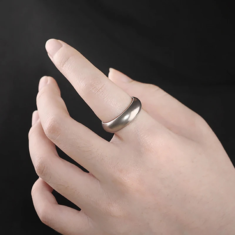 Titanium Alloy EDC Allergy-Resistant Men's Ring Necklace - Simple & Elegant Proposal Gift