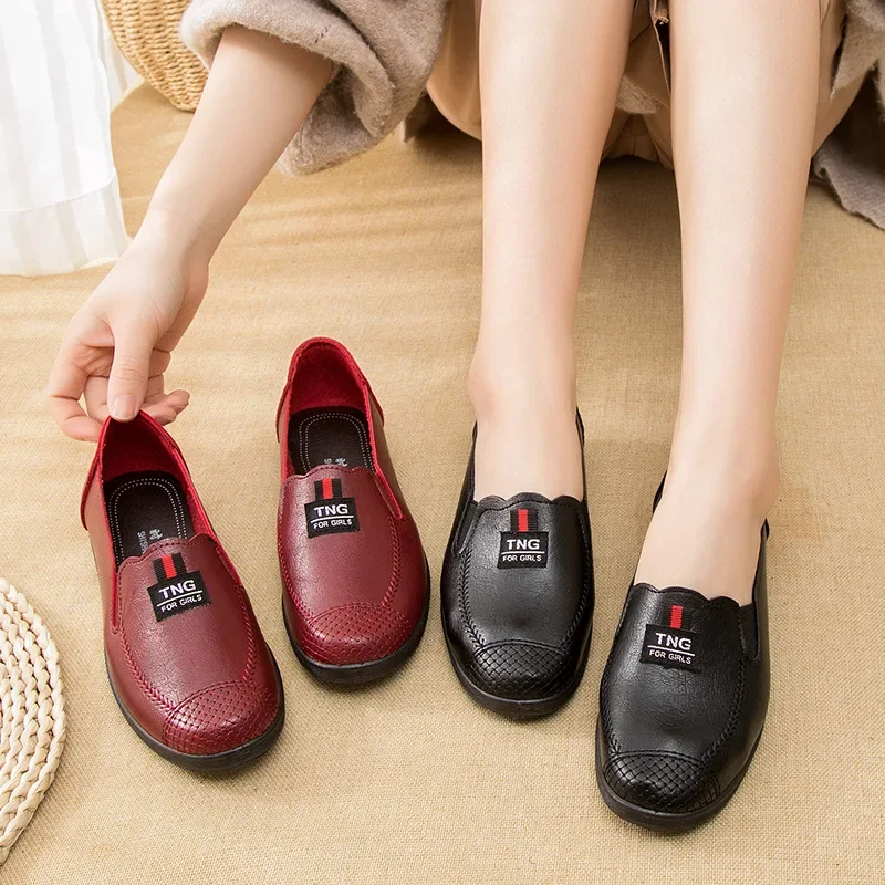 High Quality Women Leather Loafers 2024 Spring Women's Flat Shoes Breathable Slip on Flats Ladies Casual Moccasins Shoes