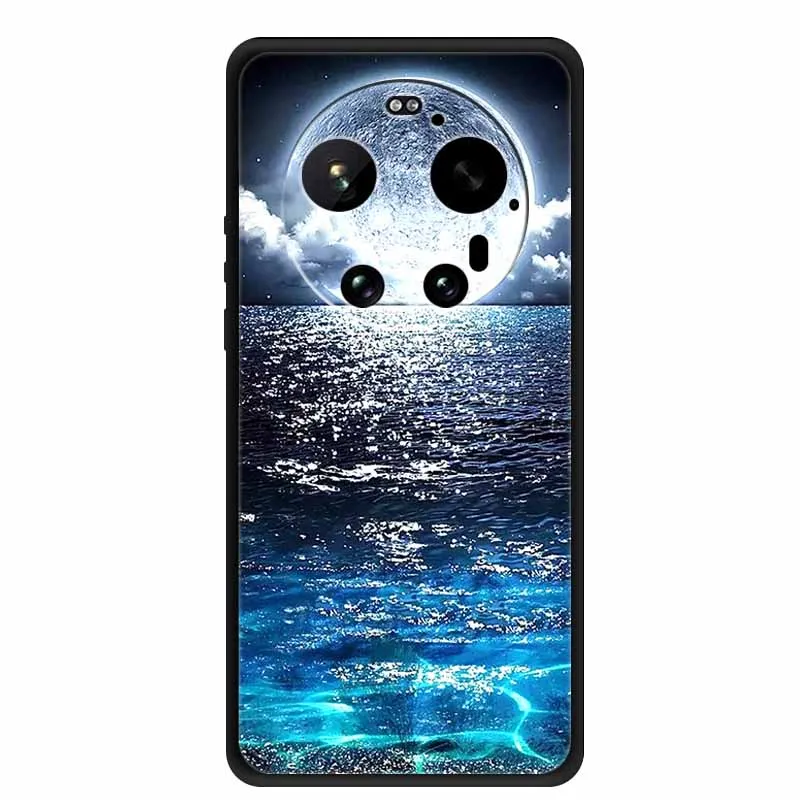 Luxury Soft Silicone Protective Cover with Sci-Fi Style