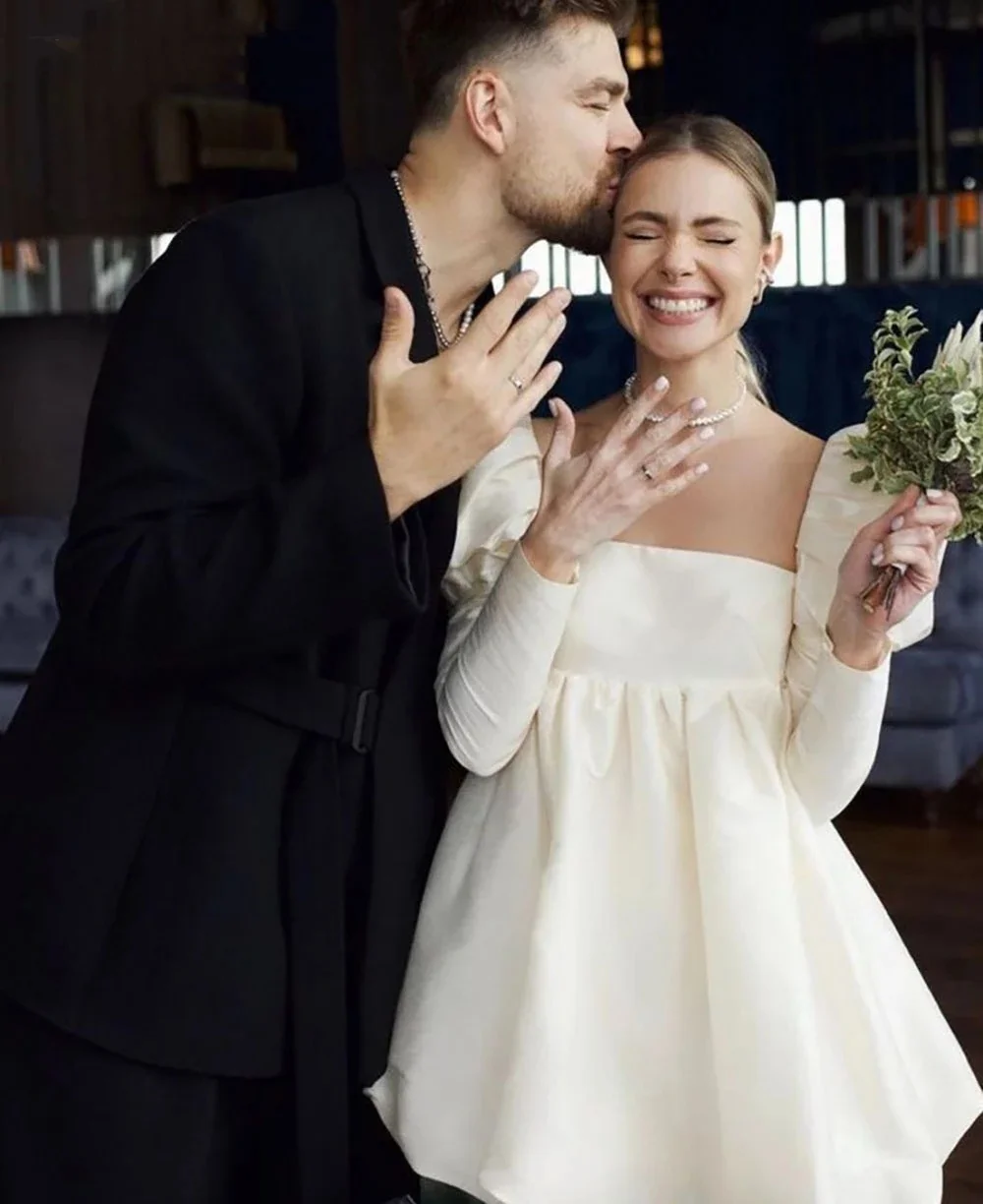 

Ryanth Elegant Square Collar Mini Wedding Dress For Women 2024 Long Puff Sleeves Short A Line Simple Bridal Gowns Robe De Mariee