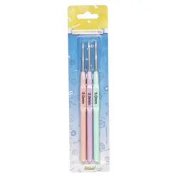 Set of 3 Crochet Hooks with Comfortable Plastic Handles for DIY Yarn Crafts (3pcs set)