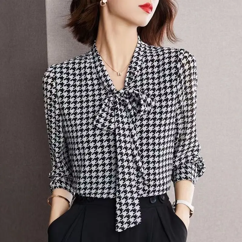 Spring Autumn Scarf Collar Fashion Long Sleeve Blouse Women High Street Casual Plaid Printing Pullovers Bow Button All-match Top