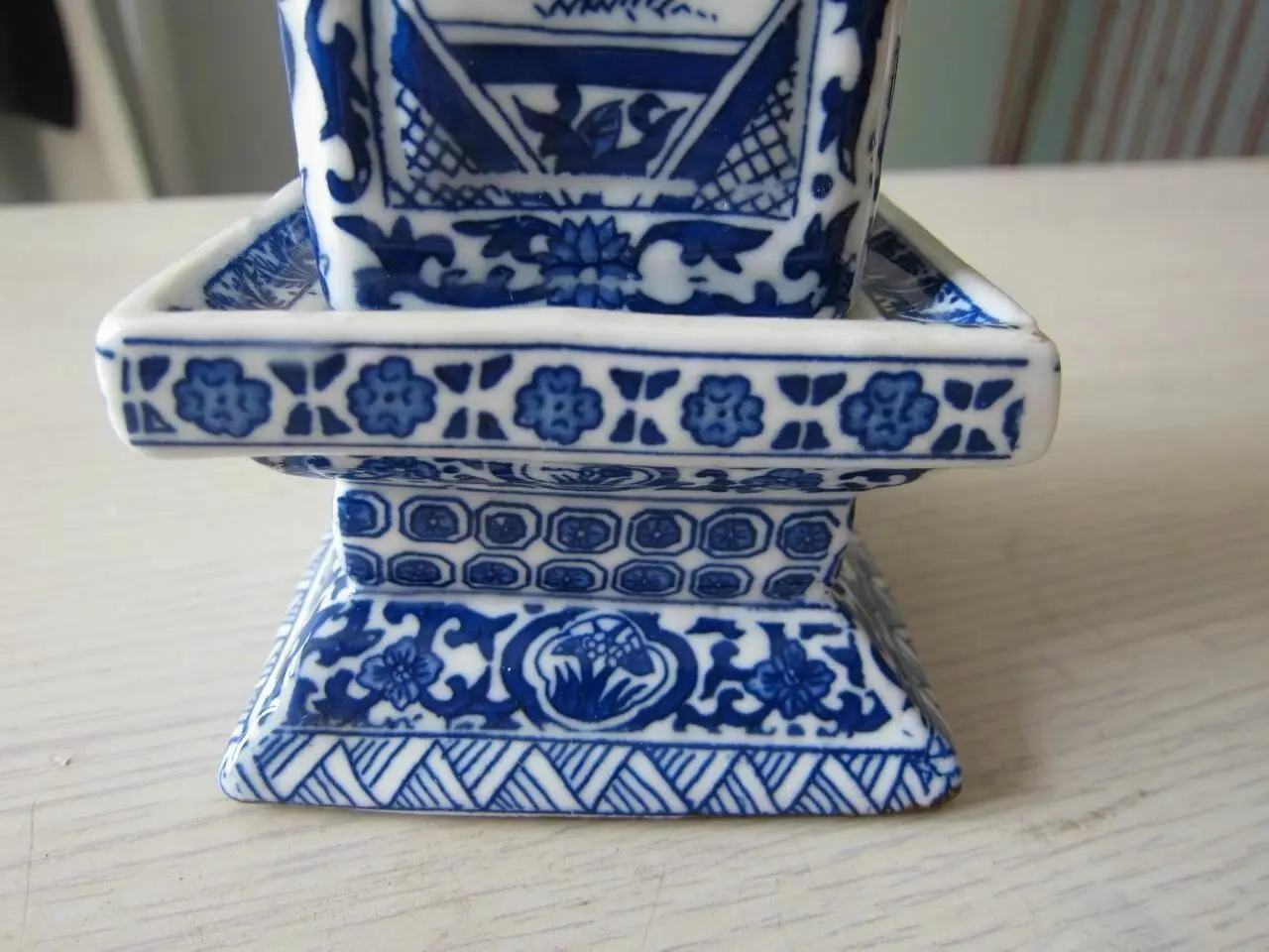 Old Collecting Antique Chinese Blue and White Porcelain Layered Tower Vases 6