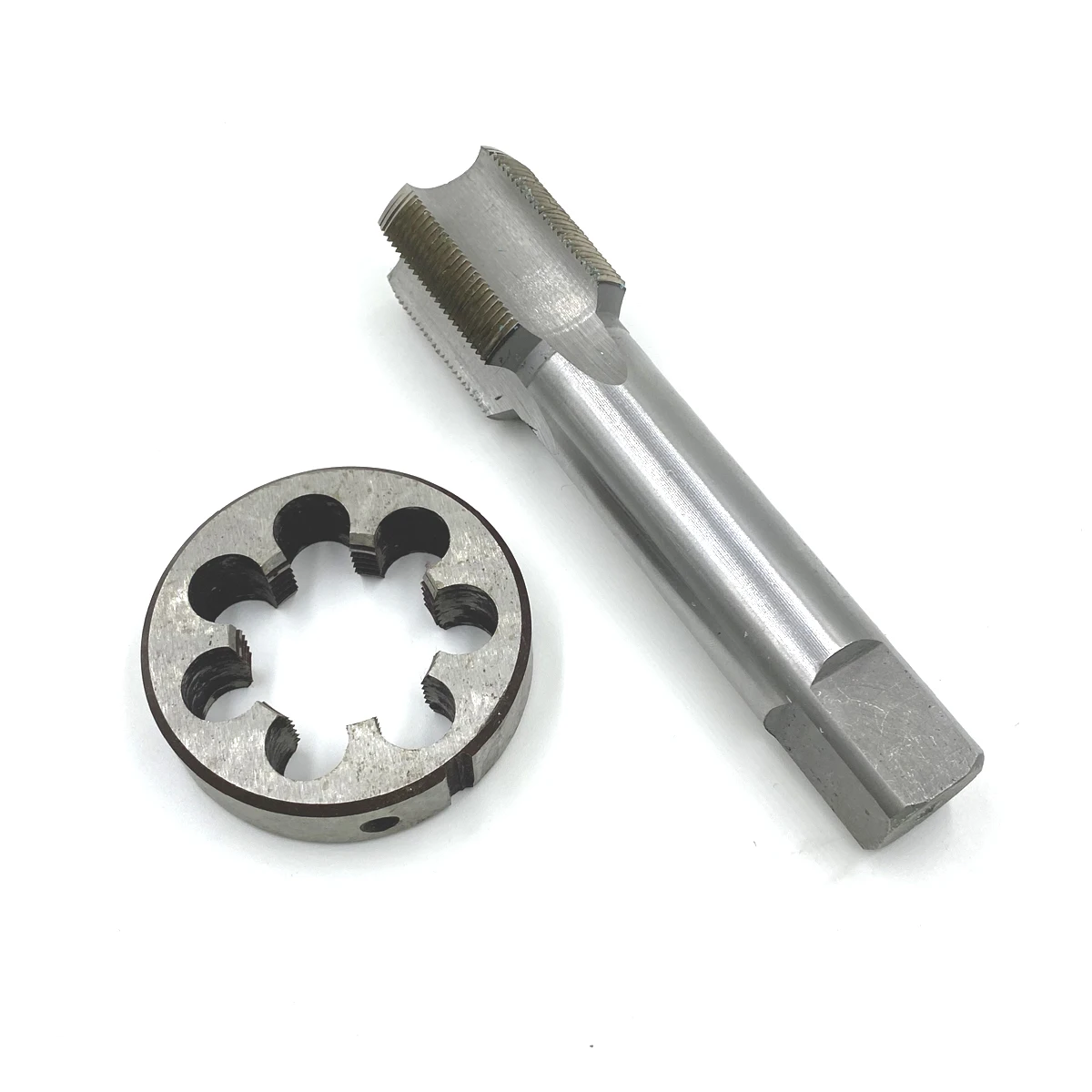 

1Set M31 x 1mm 1.5mm 2mm Metric HSS Right Hand Tap and Die Threading For Tool Machining