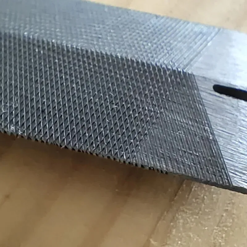 6-Inch Diamond Coated Triangular File - Bearing Steel Saw Sharpener & Wood/Metal Rasp for Professional Woodworking Tools